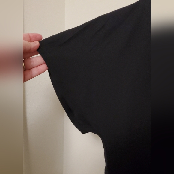 Disney Parks 2019 Minnie Mouse Black Halloween Party Women's Top Size Large - Picture 5 of 6